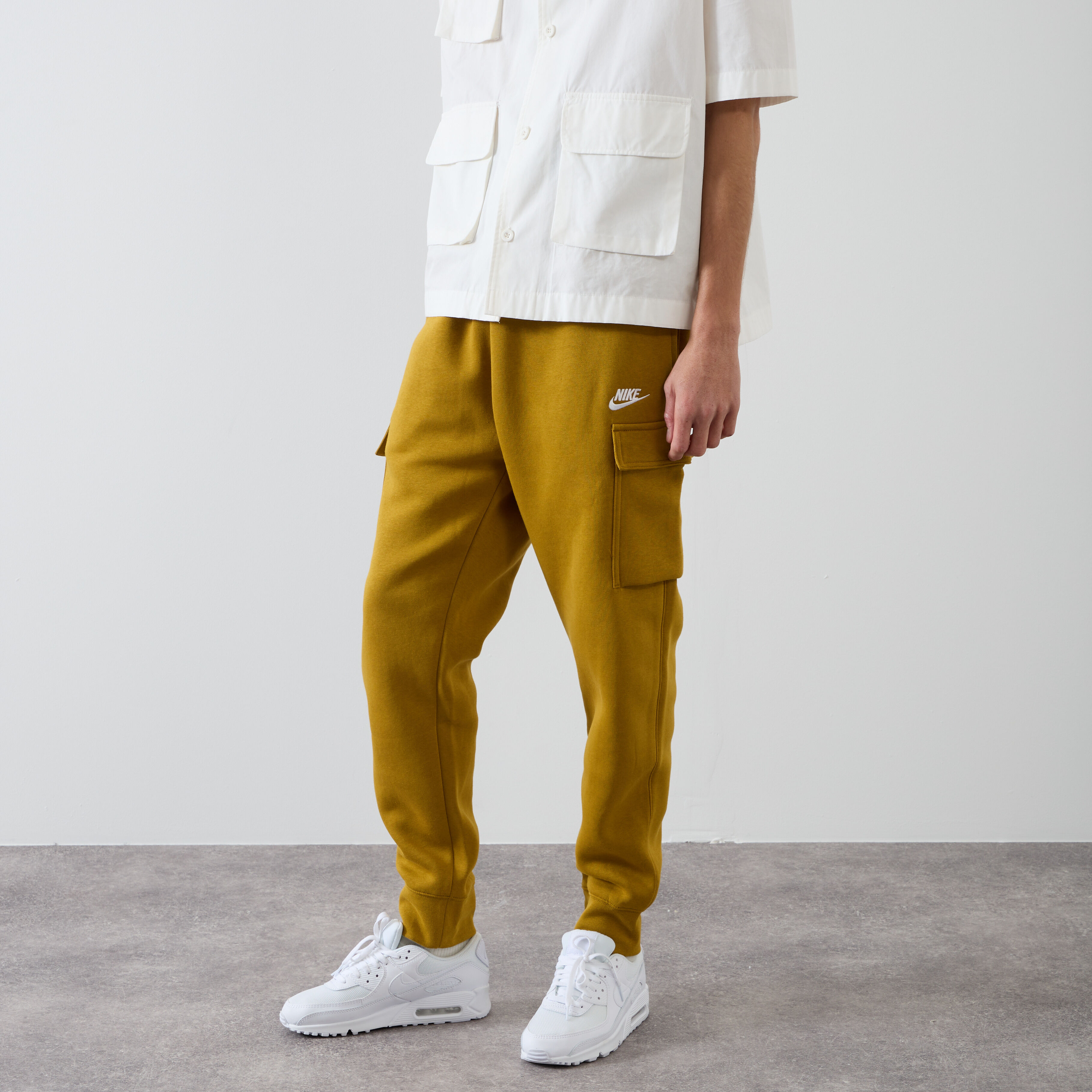 Pantaloni nike sale uomo marroni