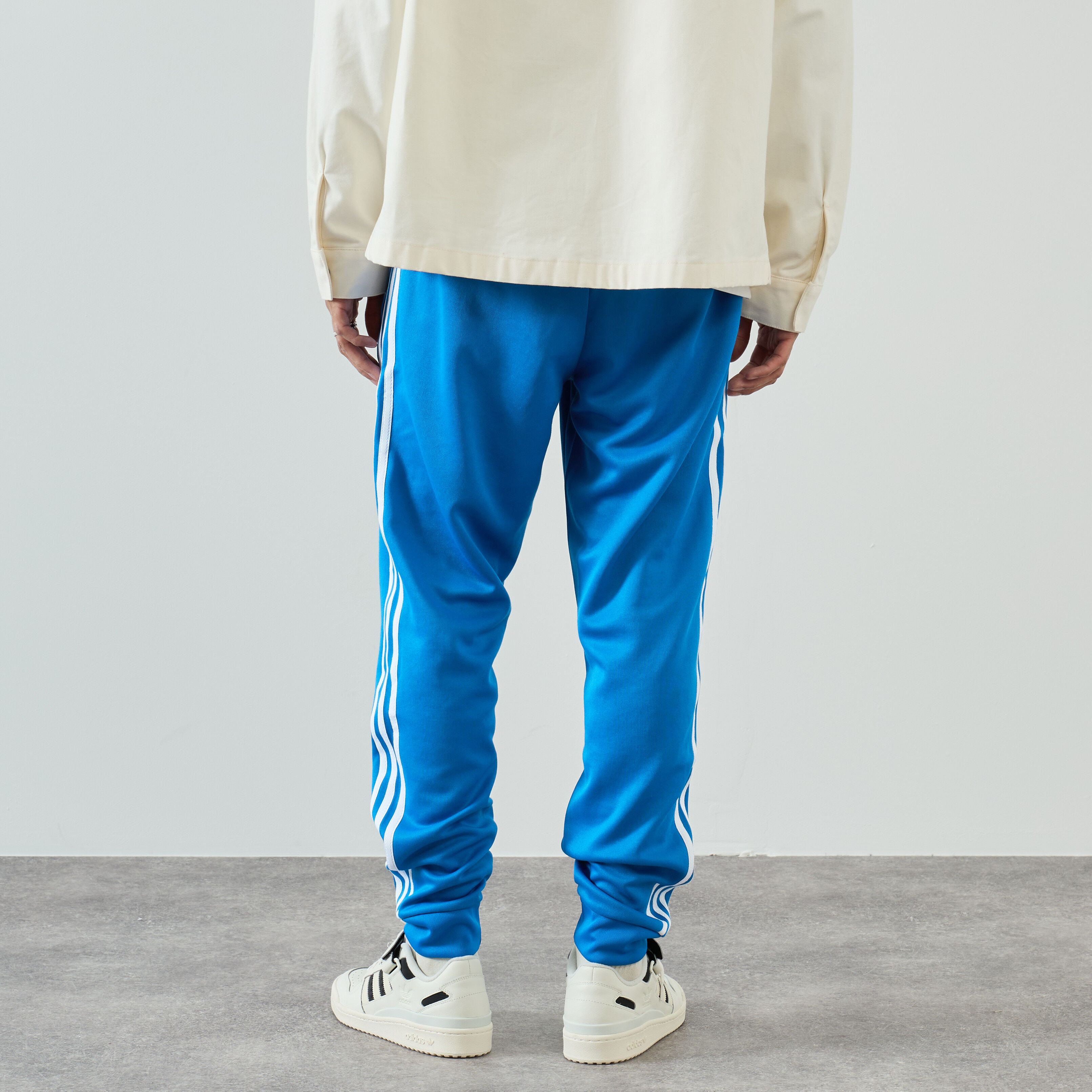 Adidas superstar joggers outlet