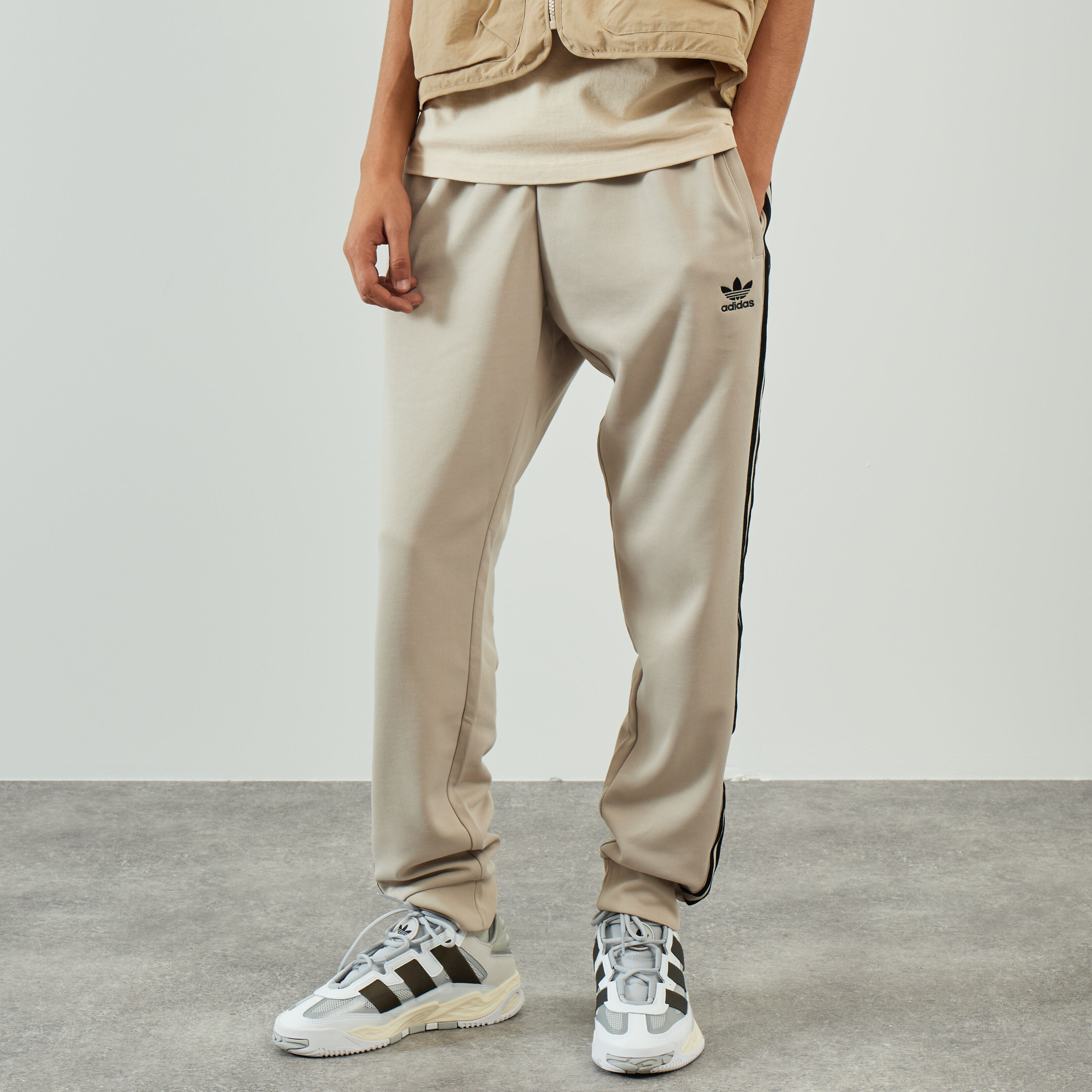 Abbigliamento adidas clearance uomo online