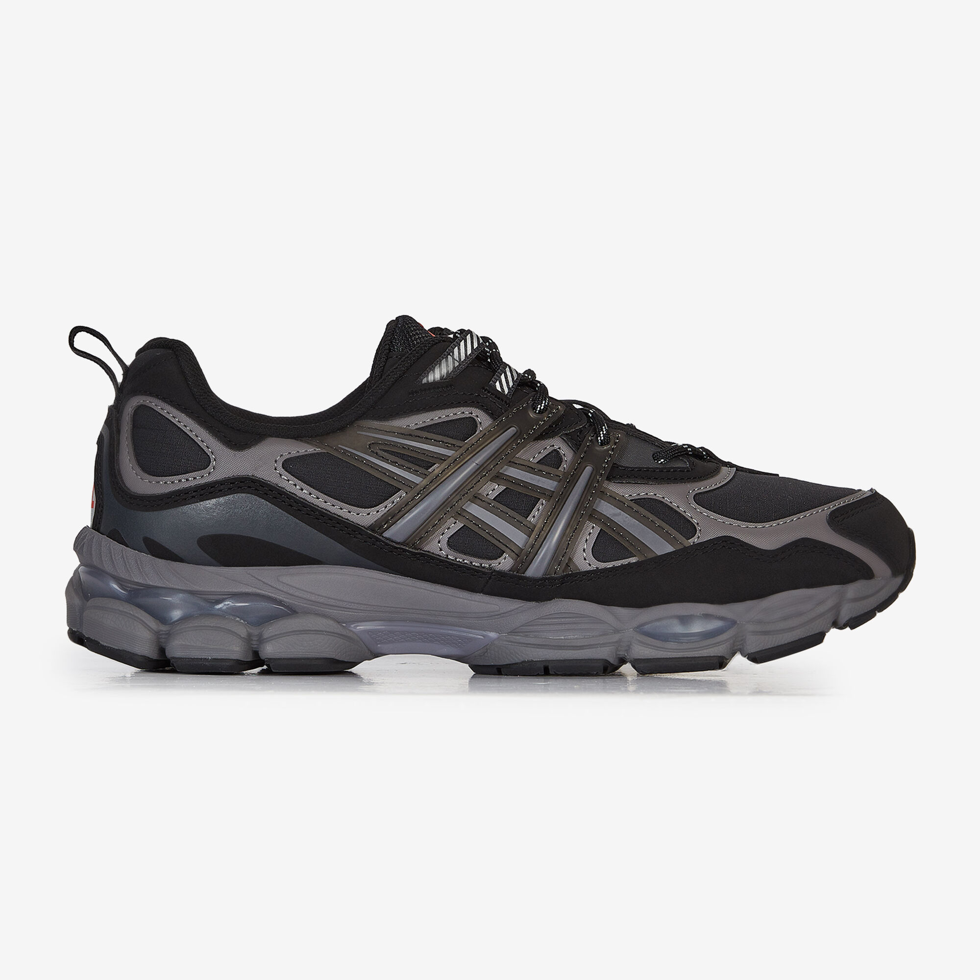 Completo asics prezzo shop