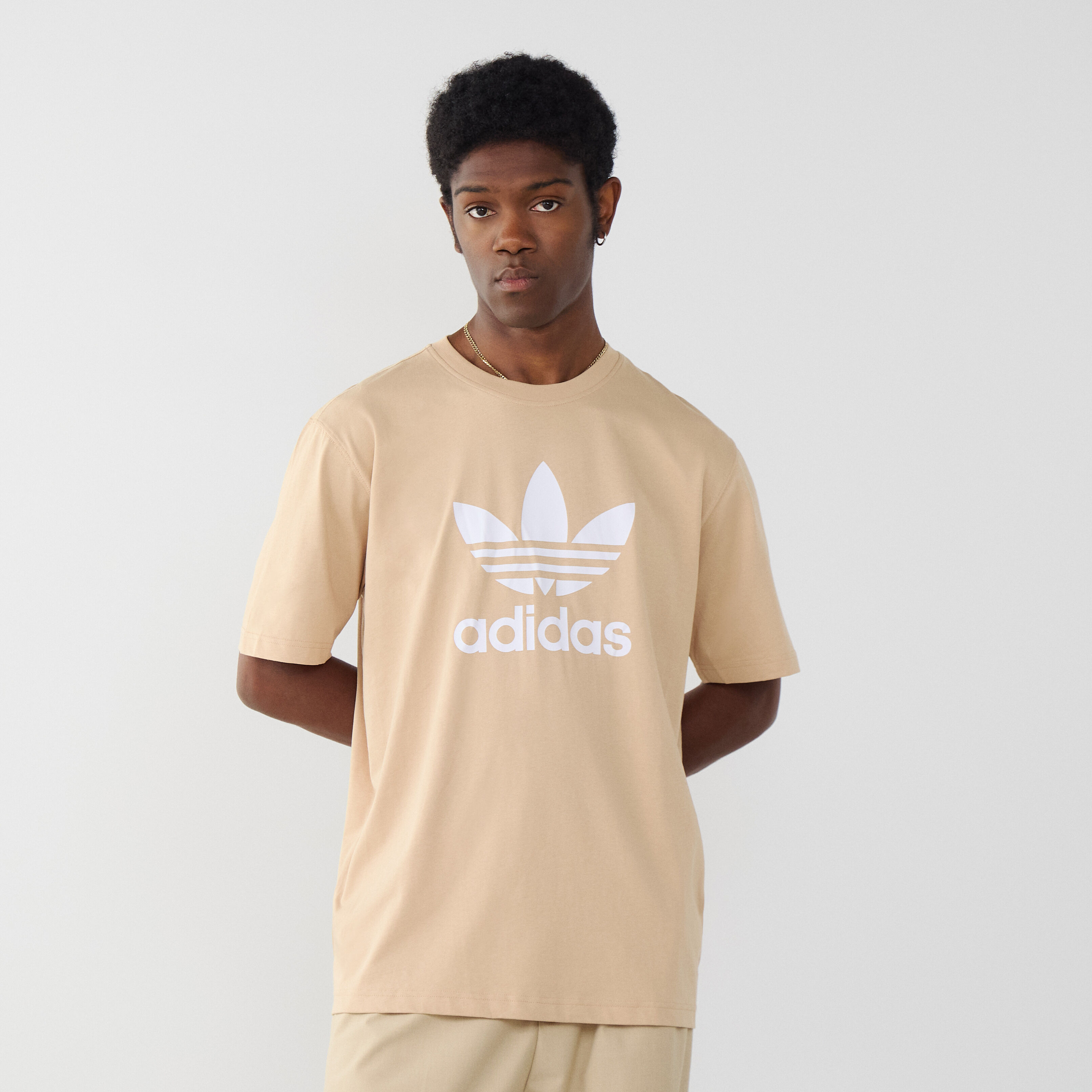 Abbigliamento ADIDAS Uomo Collezione 2024 Acquista Online Courir