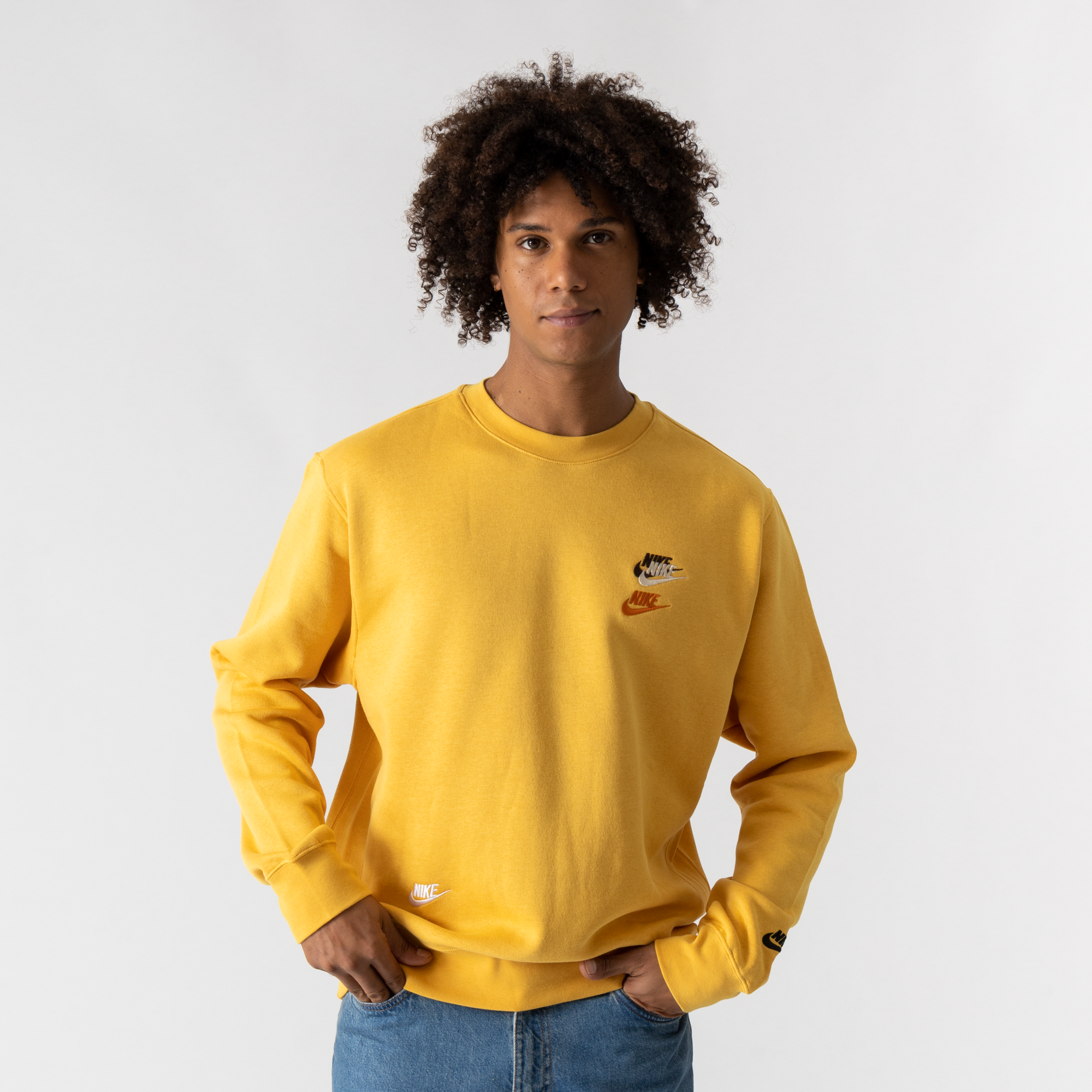 NIKE SWEAT CREW FTA MULTI LOGO GIALLO FELPA UOMO Courir.it
