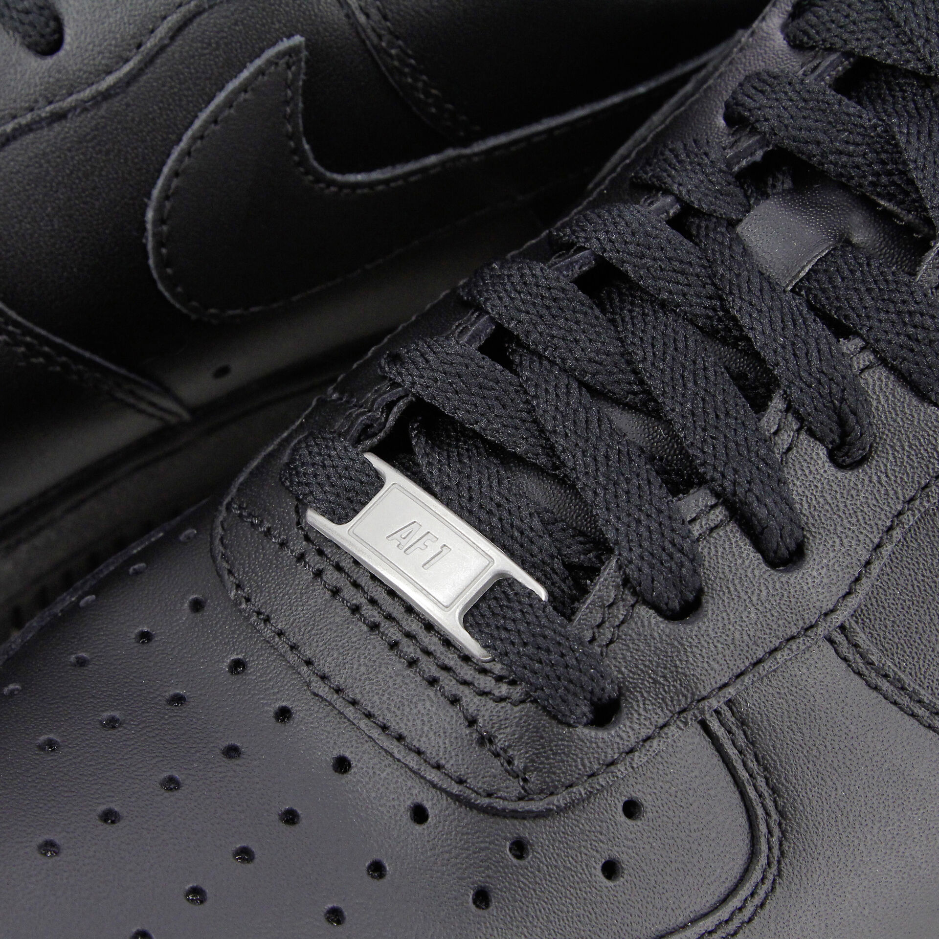 NIKE AIR FORCE 1 LOW NERO SNEAKERS UOMO Courir