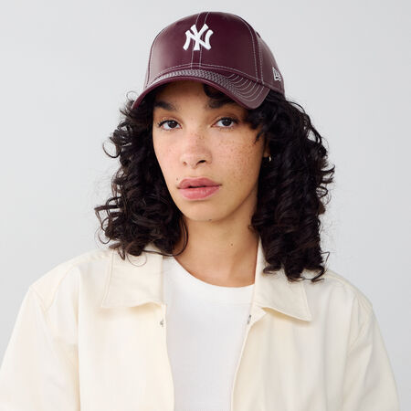 NEW ERA 9FORTY WOMEN NY TOPSTITCH PU BORDEAUX/BIANCO DONNA