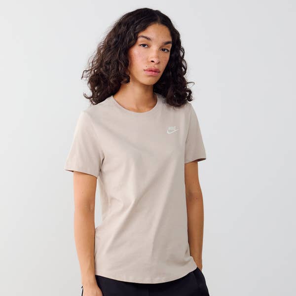 TEE SHIRT CLUB