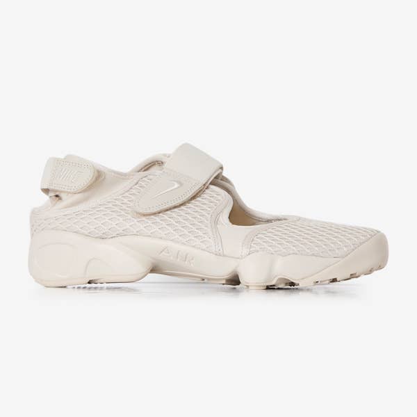 AIR RIFT