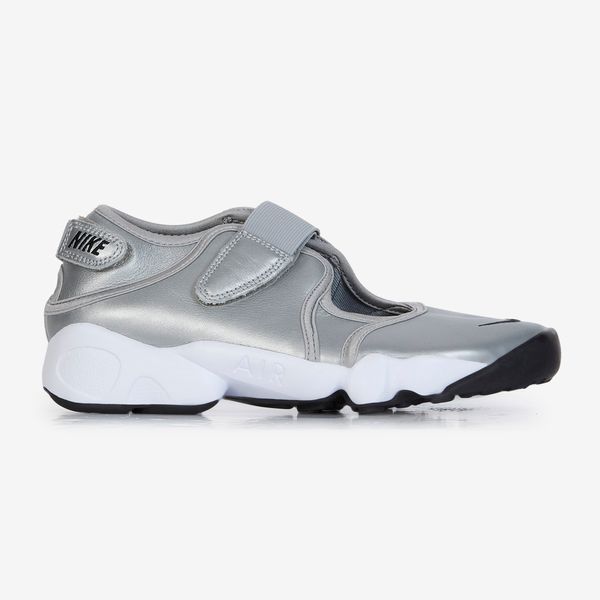 AIR RIFT