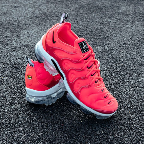 NIKE AIR VAPORMAX PLUS NERO SNEAKER UOMO Courir