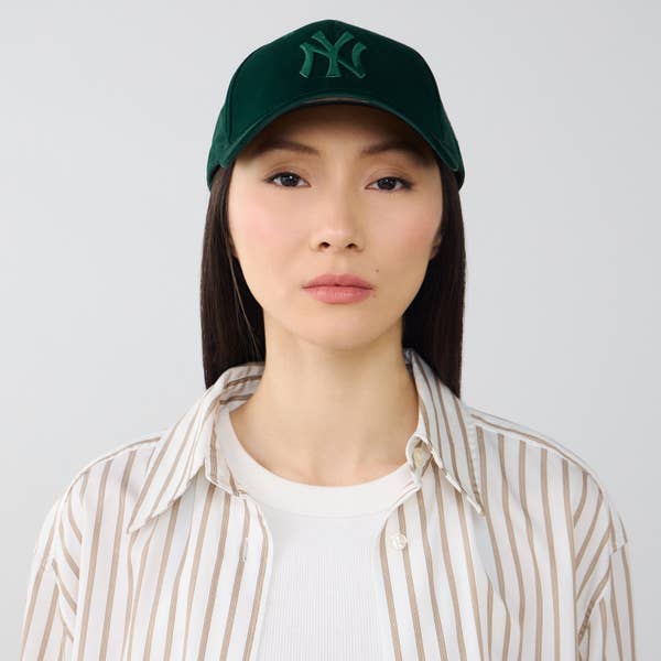 9FORTY WOMEN NY VELVET MONOCHROME