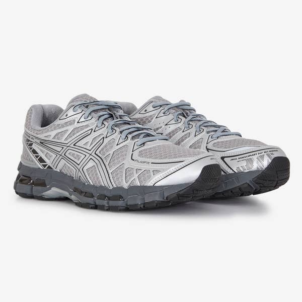 GEL-KAYANO 20