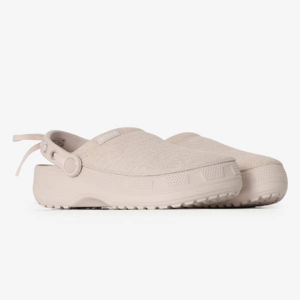CLASSIC CRAFTED LACE CLOG