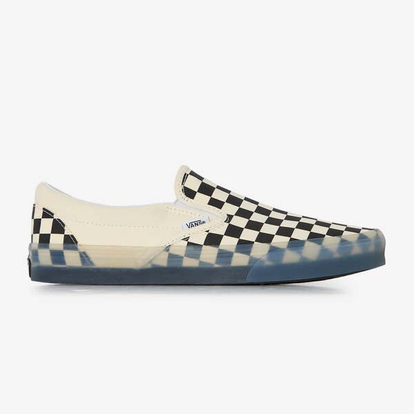 CLASSIC SLIP-ON