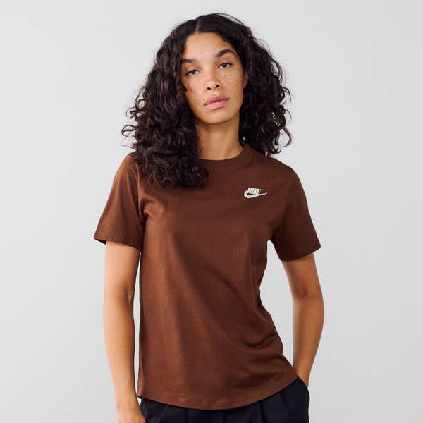 TEE SHIRT CLUB