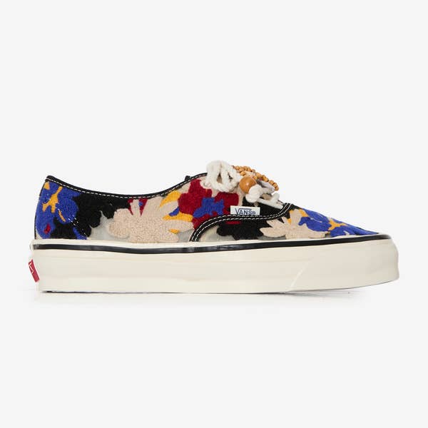 LX AUTHENTIC NEEDLEWORK
