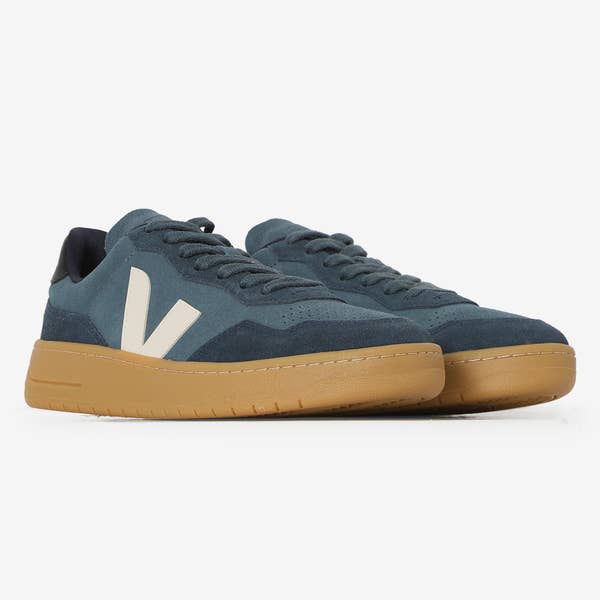 V-90 SUEDE
