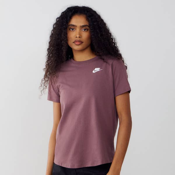 TEE SHIRT CLUB