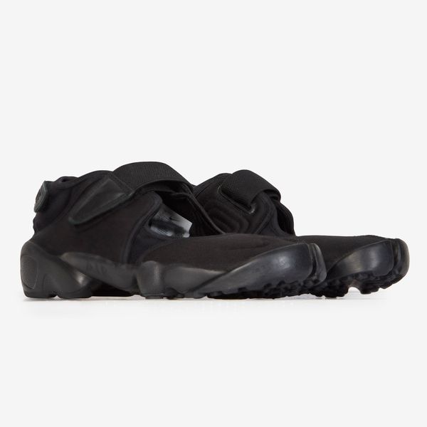 AIR RIFT