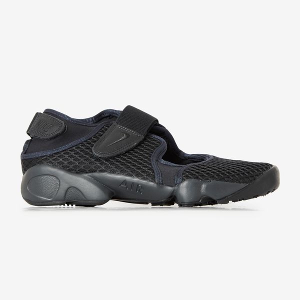 AIR RIFT