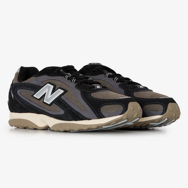 204 SUEDE