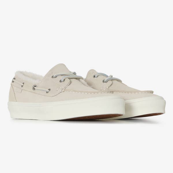 EYELET BOAT SHOE SHERPA