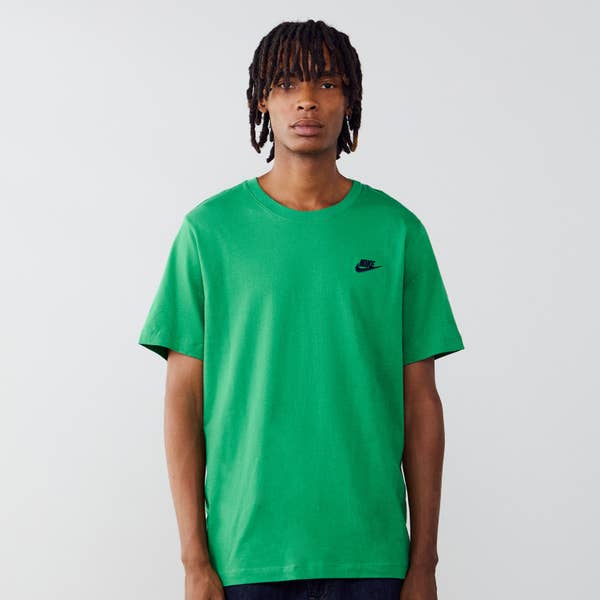 TEE SHIRT CLUB