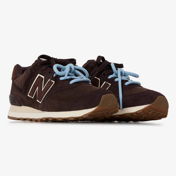 574