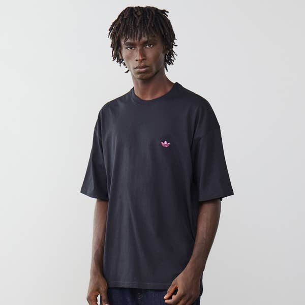 TEE SHIRT ESSENTIALS TREFOIL LOOSE