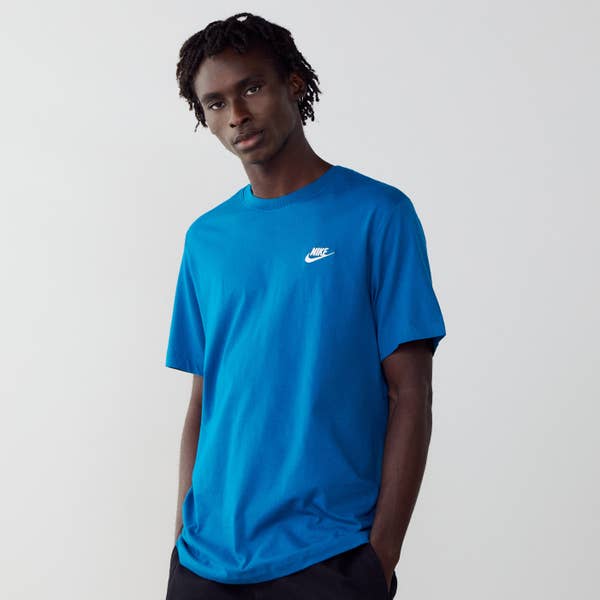 TEE SHIRT CLUB