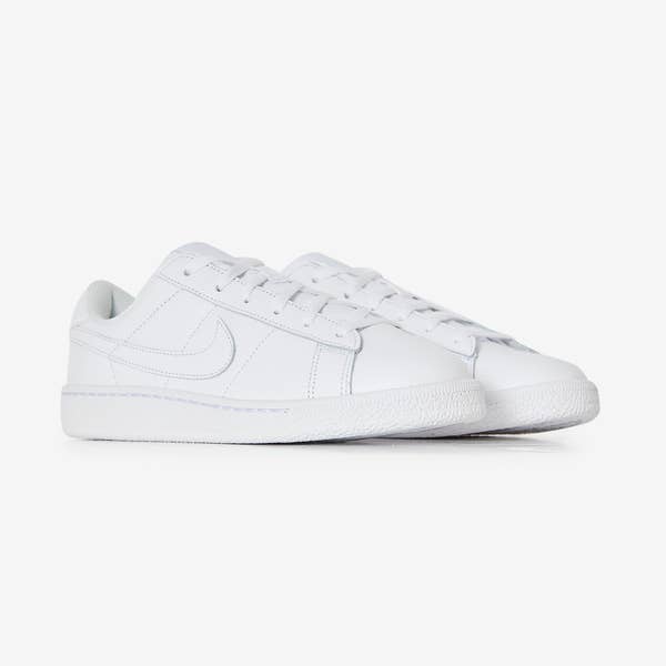 TENNIS CLASSIC