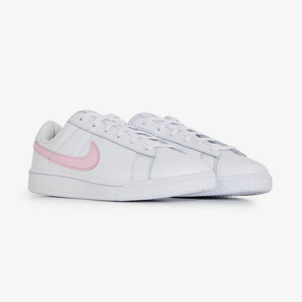 TENNIS CLASSIC