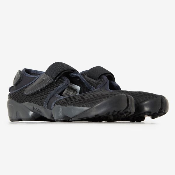 AIR RIFT