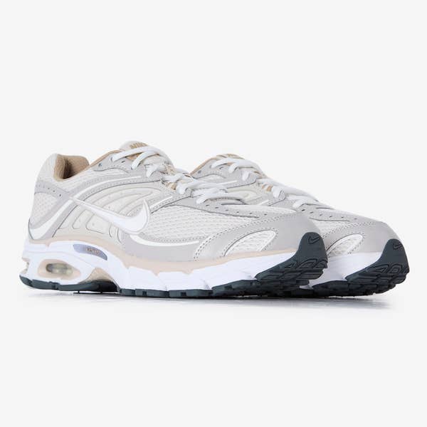 AIR MAX MOTO 2K SUEDE