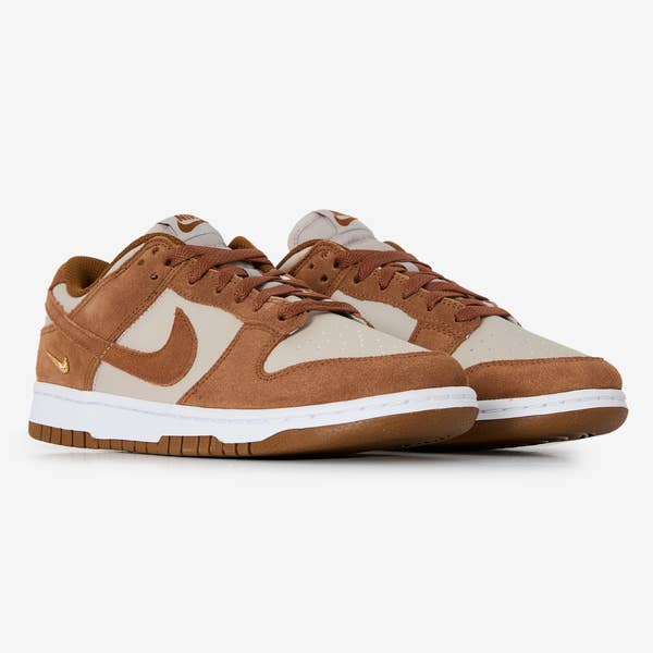 DUNK LOW SUEDE MINI SWOOSH